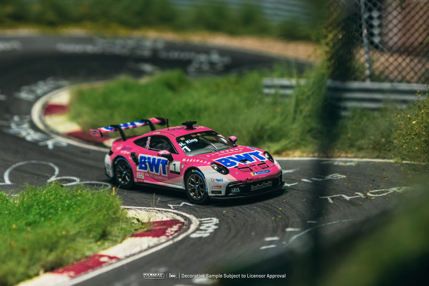 Tarmac Works 1:64 Porsche 911 GT3 Cup (992) Porsche Mobil 1 Supercup 2024